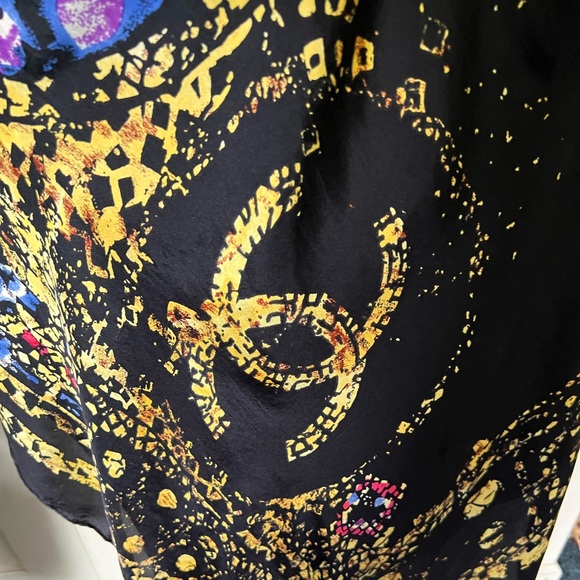 Chanel scarf/wrap. 100% Silk. Made in Italy. Large 50” by 51”. - Picture 7 of 16